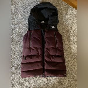 North face puffy vest